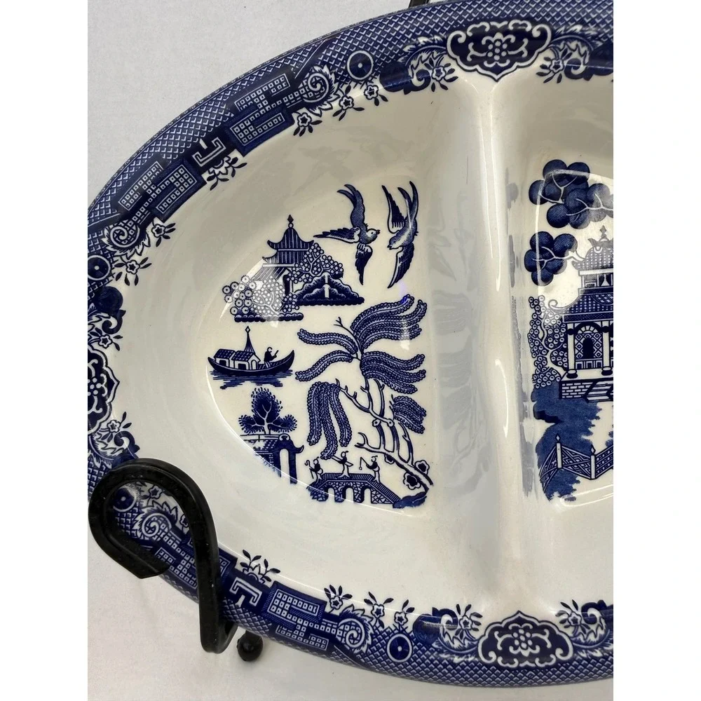 Vintage‎ Churchill Blue Willow Divided Oval Vegetable Bowl Staffordshire England